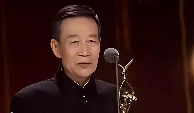 周星驰没上榜梁朝伟第六第一名无人质疑m6米乐app金鸡奖影帝演技前10(图5)