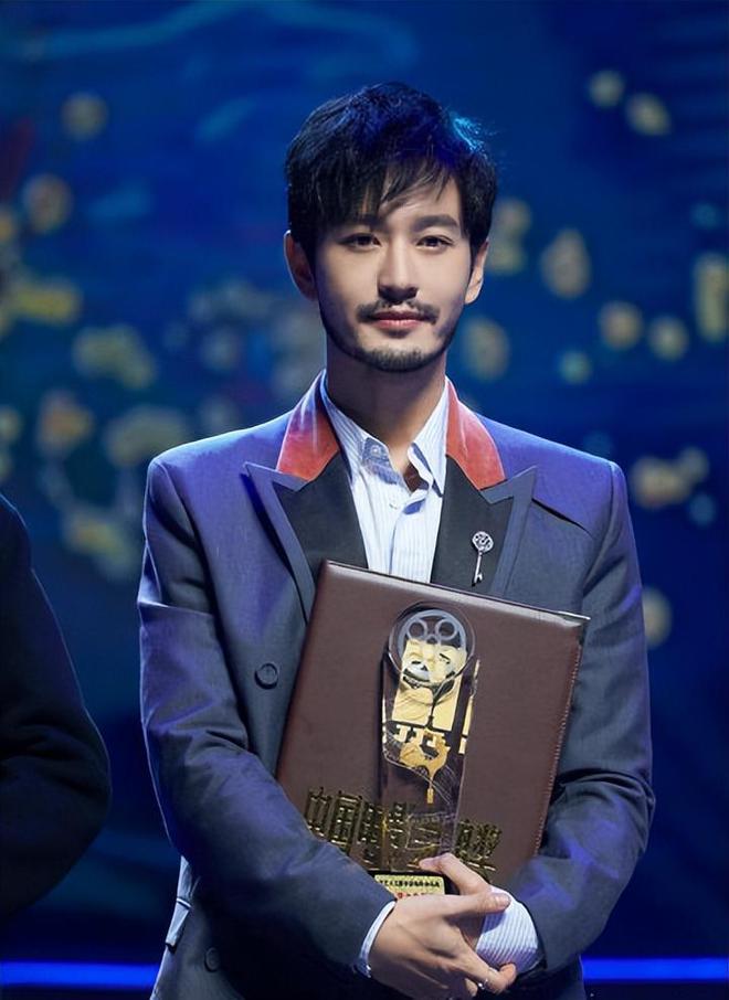 周星驰没上榜梁朝伟第六第一名无人质疑m6米乐app金鸡奖影帝演技前10(图24)