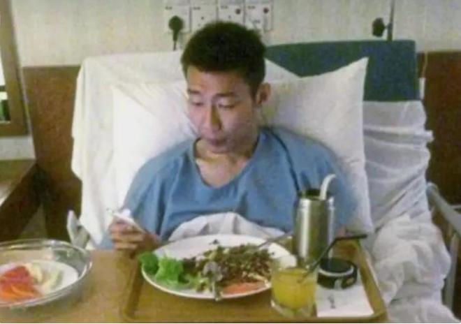 癌终治愈喉咙疼到吃饭得喷麻药“大马一哥”